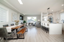 21149 79a Avenue Langley, BC V2Y 0H3