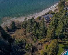 2508 Bayview Street Surrey, BC V4A 2Z4