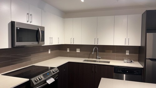 202-8695 160 Street , Surrey, BC V4G 1N4 3