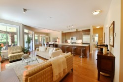 108-3355 Rosemary Heights Drive Surrey, BC V3Z 2H5