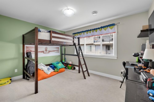 36643 Auguston Parkway E, Abbotsford, BC - Indoor Photo Showing Bedroom
