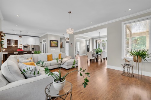 36643 Auguston Parkway E, Abbotsford, BC - Indoor Photo Showing Living Room