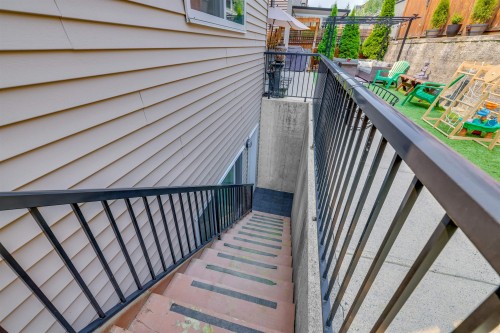 36643 Auguston Parkway E, Abbotsford, BC - Outdoor With Exterior