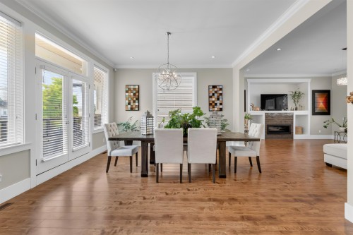 36643 Auguston Parkway E, Abbotsford, BC - Indoor Photo Showing Dining Room