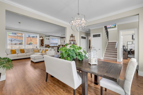 36643 Auguston Parkway E, Abbotsford, BC - Indoor Photo Showing Dining Room
