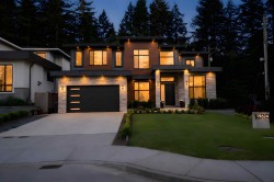 19624 31a Avenue Surrey, BC V2Z 0B2