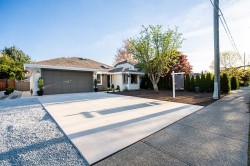 15512 112 Avenue Surrey, BC V3R 6H1