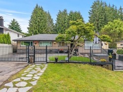 1360 Everall Street  White Rock, BC V4B 3S6