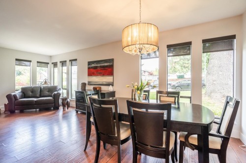 6811 Baker Road, Delta, BC - Indoor Photo Showing Dining Room