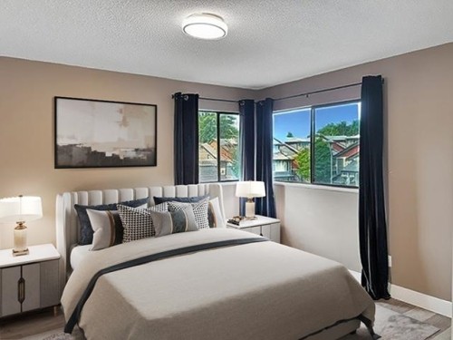 6811 Baker Road, Delta, BC - Indoor Photo Showing Bedroom