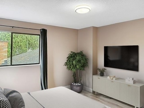 6811 Baker Road, Delta, BC - Indoor Photo Showing Bedroom