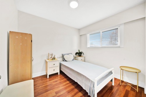 7681 115 Street, Delta, BC - Indoor Photo Showing Bedroom