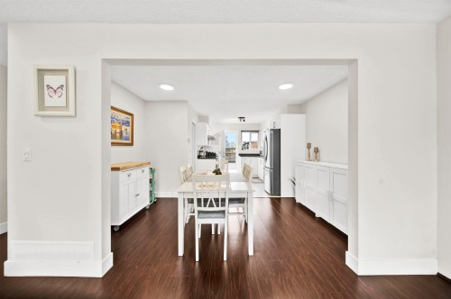 7681 115 Street, Delta, BC - Indoor Photo Showing Dining Room