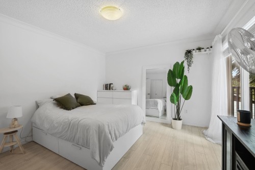 10421 Santa Monica Drive, Delta, BC - Indoor Photo Showing Bedroom