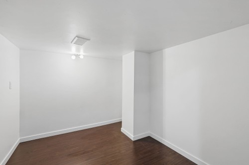 10421 Santa Monica Drive, Delta, BC - Indoor Photo Showing Other Room