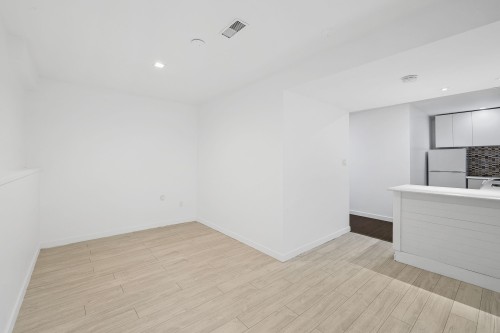 10421 Santa Monica Drive, Delta, BC - Indoor Photo Showing Other Room
