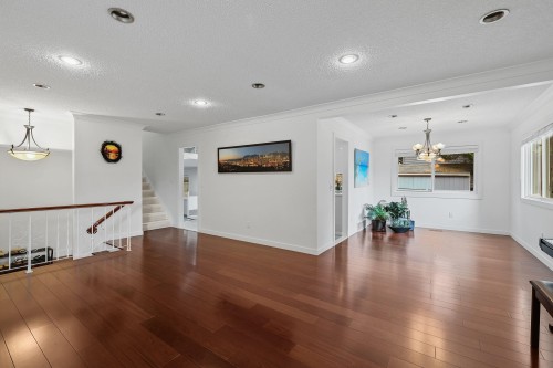 10421 Santa Monica Drive, Delta, BC - Indoor