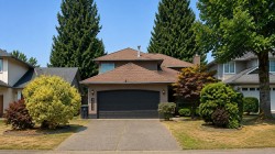 16132 109a Avenue Surrey, BC V4N 3L8