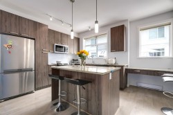 59-8355 164 Street Surrey, BC V4N 1E3