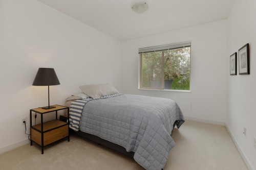 22-10595 Delsom Crescent, Delta, BC - Indoor Photo Showing Bedroom