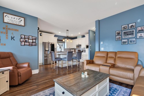 4337 Callaghan Crescent, Abbotsford, BC - Indoor Photo Showing Living Room