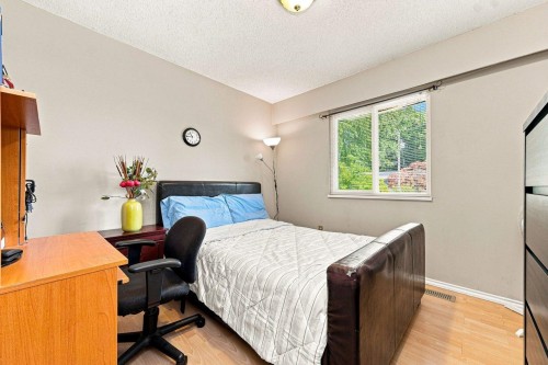 9146 118 Street, Delta, BC - Indoor Photo Showing Bedroom