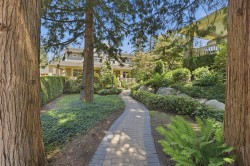 16-15255 36 Avenue Surrey, BC V3Z 0Y4
