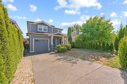 15568 Russell Avenue  White Rock, BC V4B 2R3