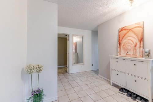 6457 Summit Crescent, Delta, BC - Indoor Photo Showing Other Room