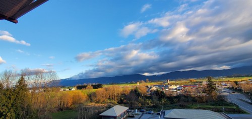 409-2242 Whatcom Road, Abbotsford, BC - Outdoor With View