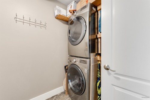 5-6712 Baker Road, Delta, BC - Indoor Photo Showing Laundry Room