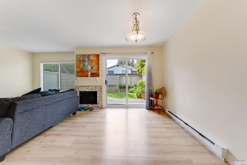 5-6712 Baker Road, Delta, BC - Indoor Photo Showing Other Room With Fireplace