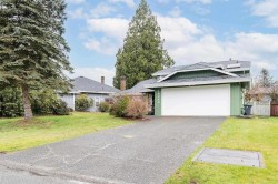 10446 Fraserglen Drive Surrey, BC V4N 1T5