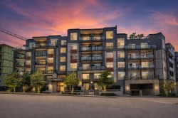 525-11077 Ravine Road Surrey, BC V3T 0R7