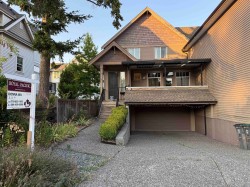 1664 King George Boulevard Surrey, BC V4A 4Z8