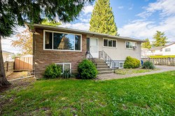 11191 90 Avenue Surrey, BC V4C 3H1