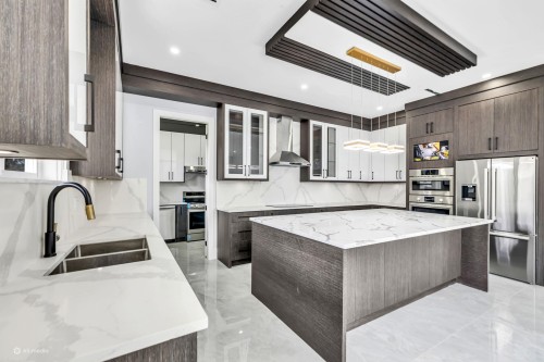 26668 Fraser Highway, Langley, BC - Indoor Photo Showing Kitchen With Double Sink With Upgraded Kitchen