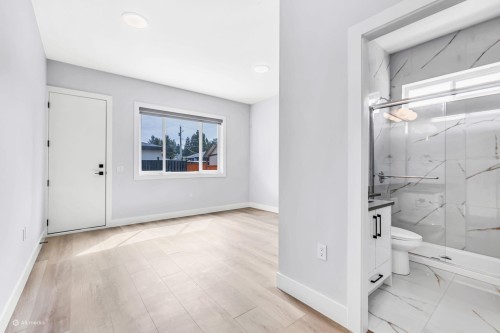 26668 Fraser Highway, Langley, BC - Indoor Photo Showing Other Room
