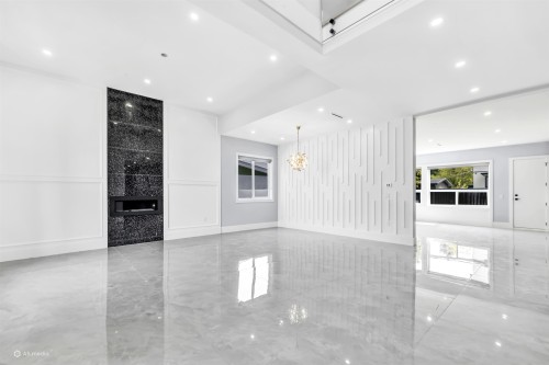 26668 Fraser Highway, Langley, BC - Indoor Photo Showing Other Room