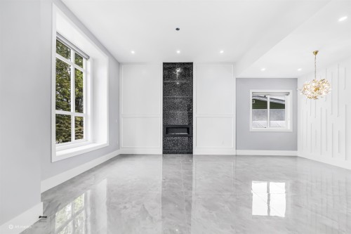 26668 Fraser Highway, Langley, BC - Indoor Photo Showing Other Room