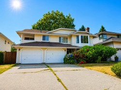 10235 158 Street Surrey, BC V4N 2G9
