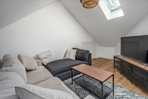 9194 Wright Street, Langley, BC - Indoor Photo Showing Living Room