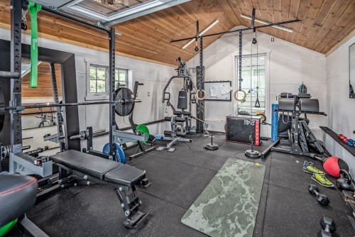 9194 Wright Street, Langley, BC - Indoor Photo Showing Gym Room