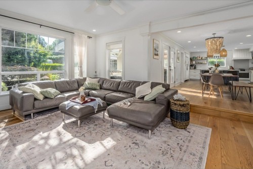 9194 Wright Street, Langley, BC - Indoor Photo Showing Living Room