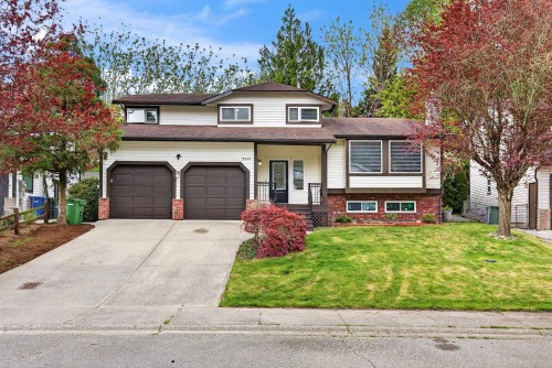 2359 Harper Drive, Abbotsford, BC - Outdoor With Facade