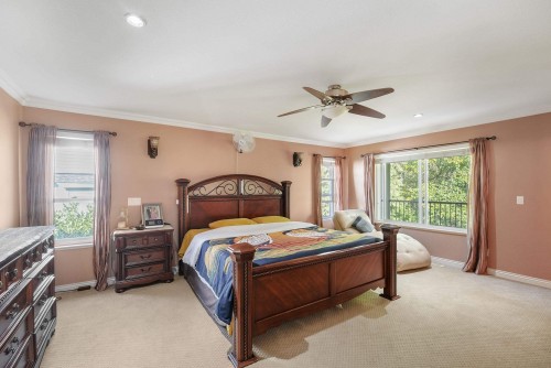8032 Melburn Drive, Mission, BC - Indoor Photo Showing Bedroom