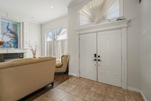 8032 Melburn Drive, Mission, BC - Indoor Photo Showing Other Room