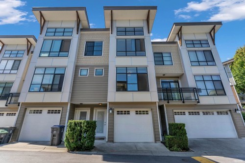 11-9989 Barnston Drive E, Surrey, BC - Outdoor With Facade