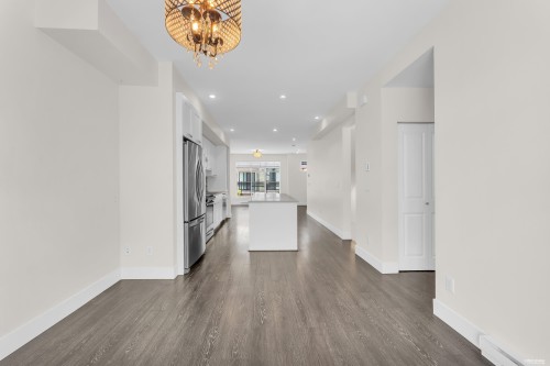 11-9989 Barnston Drive E, Surrey, BC - Indoor