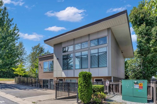 11-9989 Barnston Drive E, Surrey, BC - Outdoor